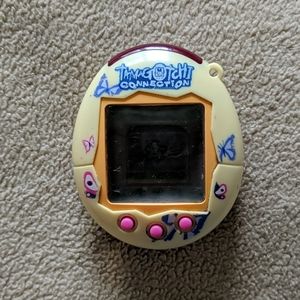 Vintage Tamagotchi Connection